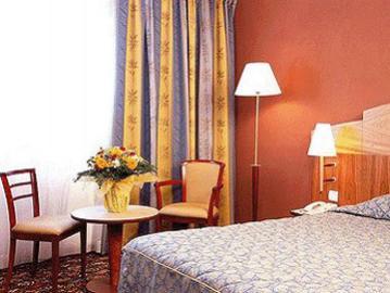 Mercure Nimes Ouest Hotel Exterior photo